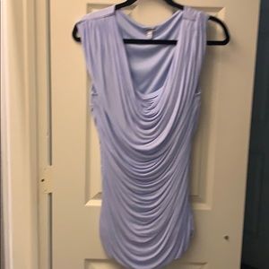 Express sleeveless top in size L